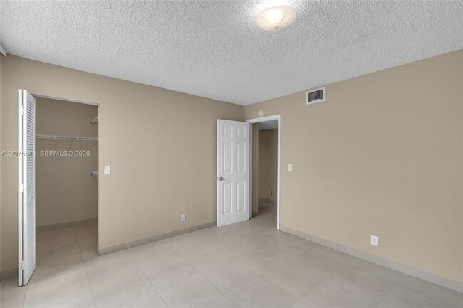 Building Photo - 4015 W McNab Rd