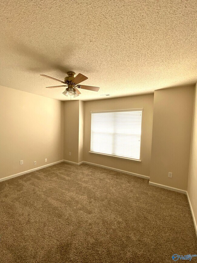 Building Photo - 117 Millside Ln NW