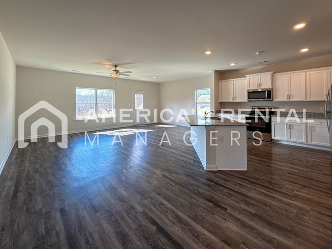 Building Photo - Your New Home Awaits in Hunter's Point at Innsbrooke in Pinson, AL! Available to View Now!