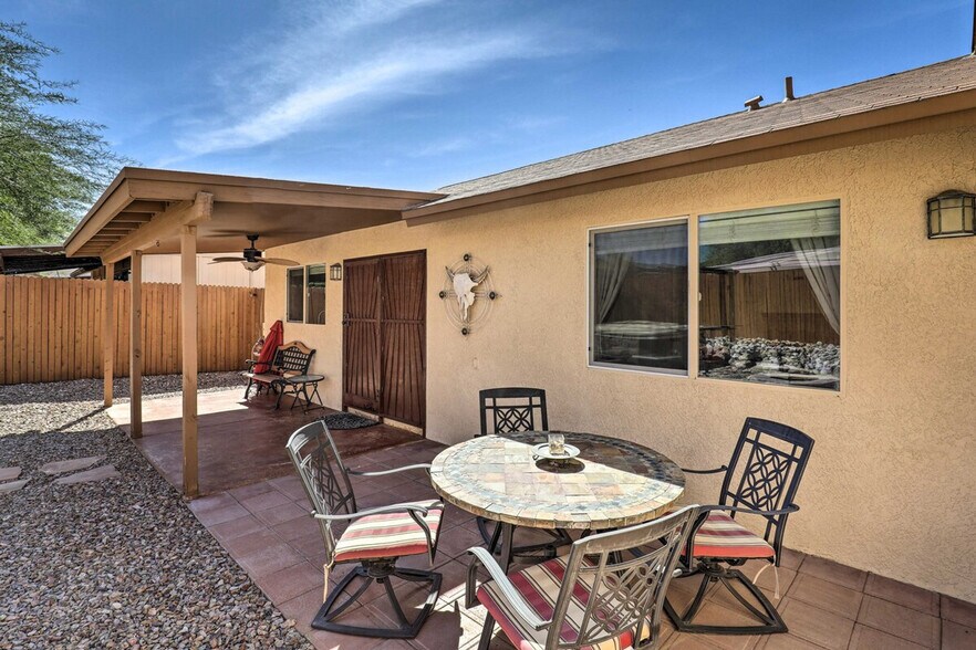 Building Photo - 4859 S Lincoln Ridge Dr