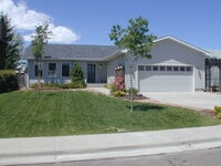 Building Photo - 314 Savannah Dr