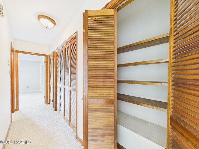 Building Photo - 604 Briargate Cir
