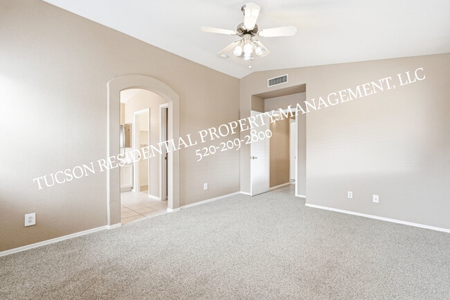 Building Photo - 8802 S Desert Valley Way