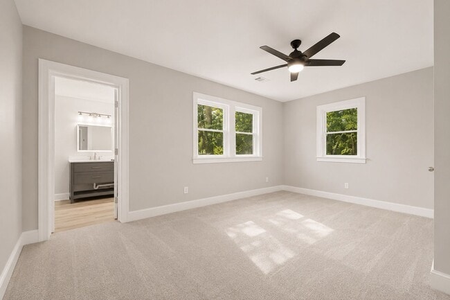 Building Photo - Move In by 6/5 & Save $500 OFF JUNE Rent — Fully Renovated Gem!!!