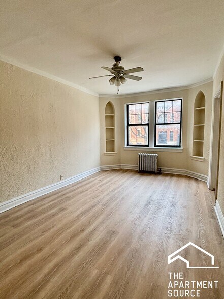 Building Photo - 4829 N Damen Ave