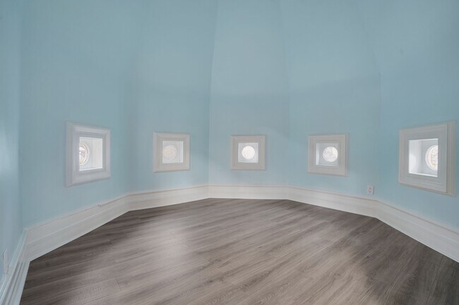 Building Photo - 1 Franklin Pl