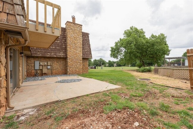 Building Photo - 12508 Green Valley Dr