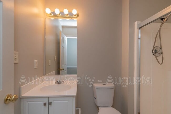 Building Photo - 312 Caldwell Cir