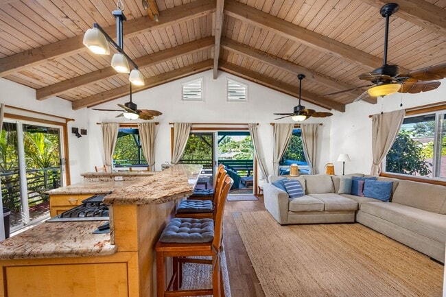 Building Photo - 59-018 Holawa St