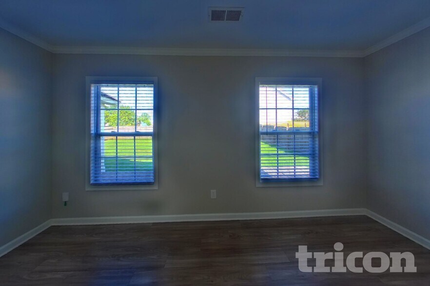 Building Photo - 149 Moores Creek Dr