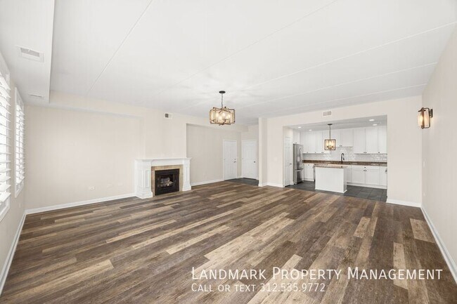 Building Photo - 2622 W Diversey Ave