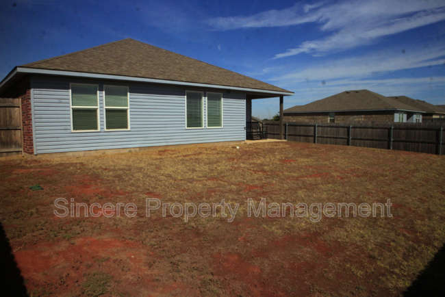 Building Photo - 14120 Little Brk Dr