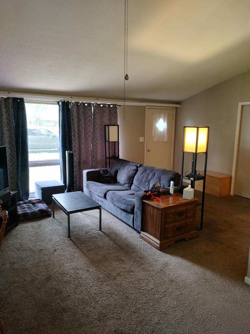 Building Photo - 1107 Glenshire Ave