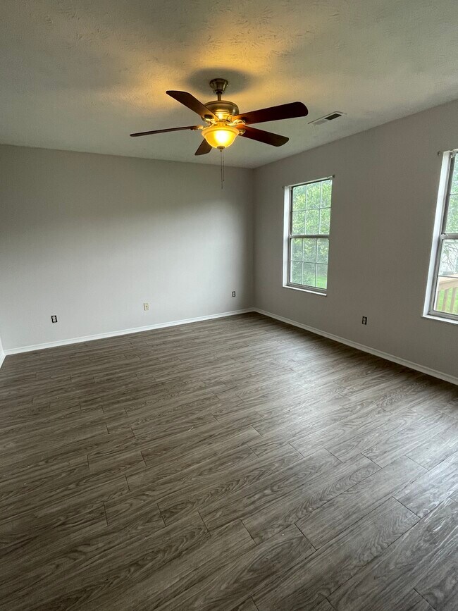 Main Level Master - 924 Ashley Michelle Ct