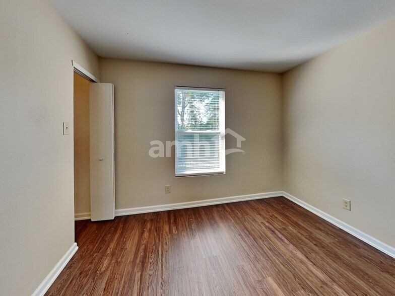 Building Photo - 11325 Congaree Way