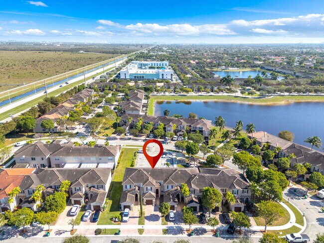 Building Photo - 851 SW 154th Path