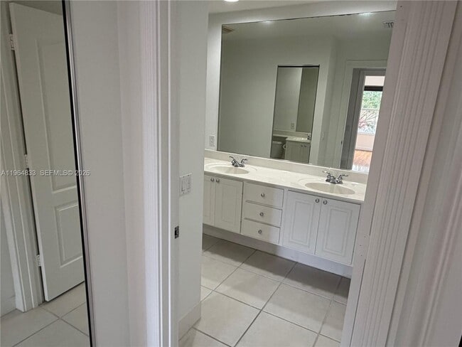 Building Photo - 8270 Eleuthera Ln