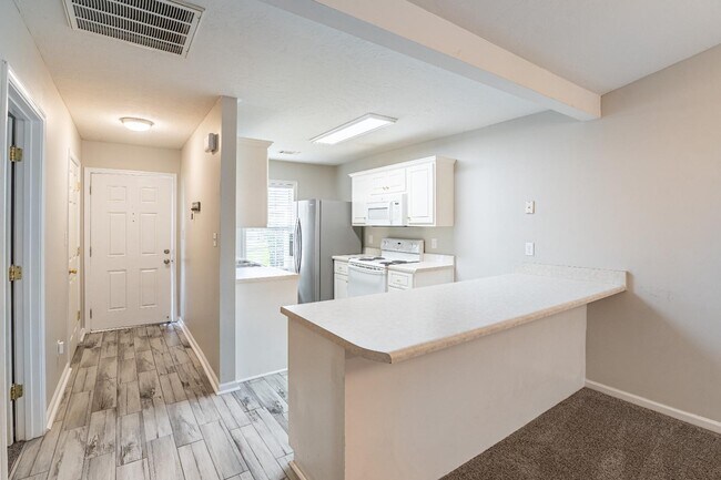 Building Photo - 414 Elders Pond Cir