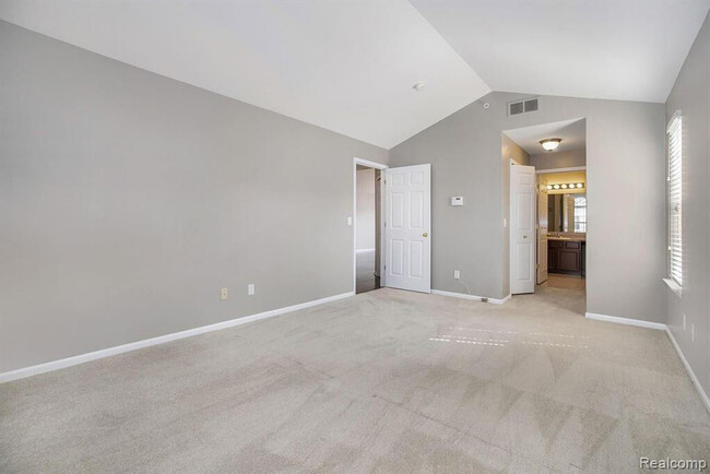 Building Photo - 24204 Alexa Dr