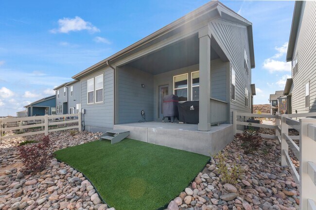 Building Photo - 8067 Grey Bark Wy