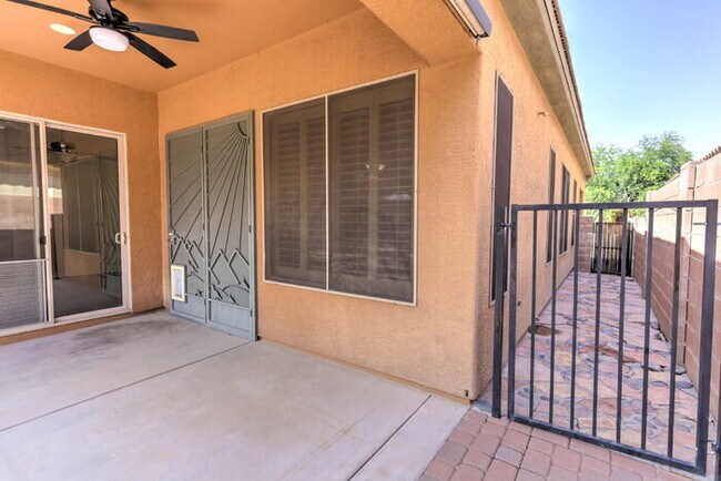 Building Photo - Rancho Sahuarita Gated Community