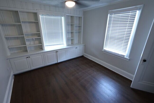 Building Photo - 1313 Coventry St