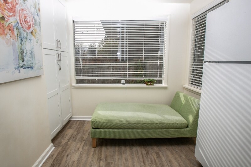 Building Photo - 2407 E Ward St