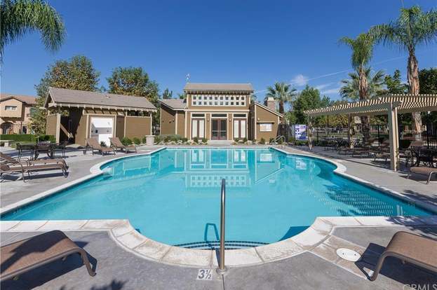 Building Photo - 4959 Camarillo Ln