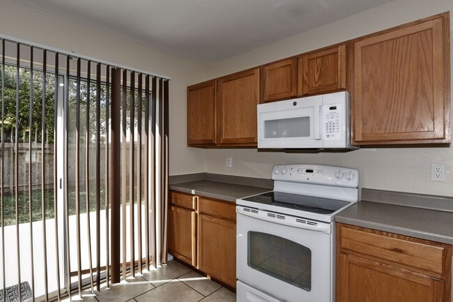 Building Photo - GREAT LOCATION: 1604 & SHAENFIELD  |  3 BE...