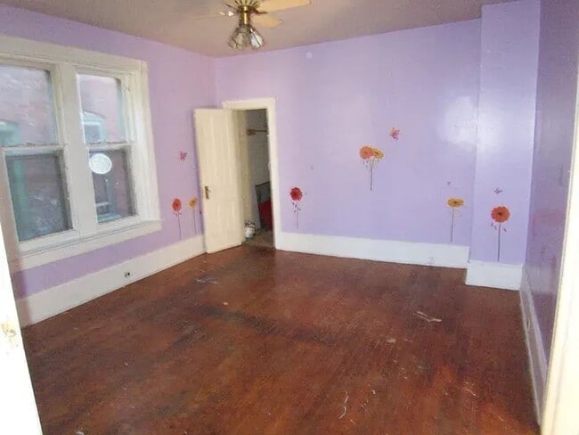 Building Photo - 719-721 Elmira St