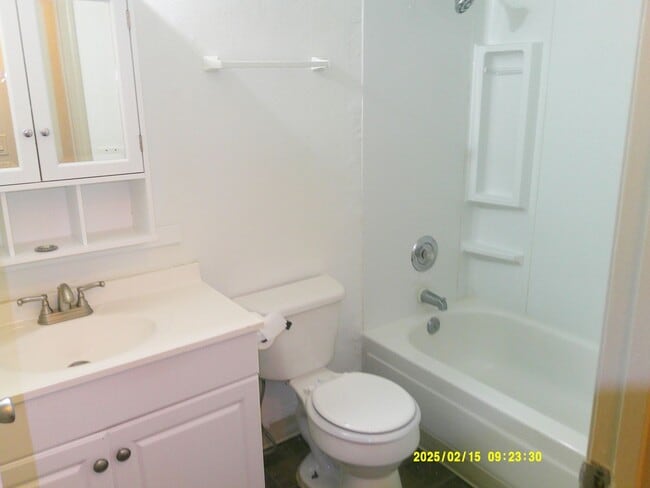 Building Photo - 2 BR, 2 Bath Condo on Tripp Dr in Reno.