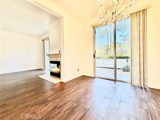 Building Photo - 196 Chandon