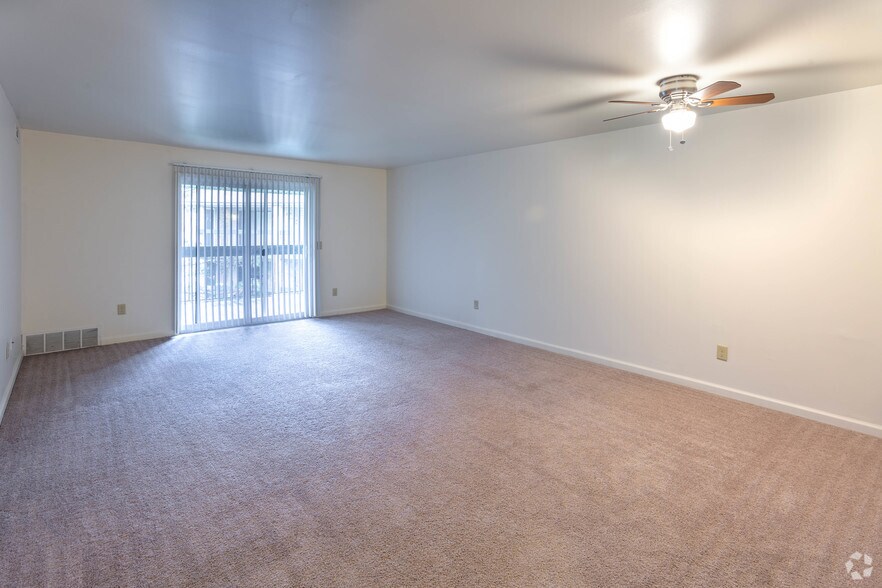 Benson Hills Apartments & Townhomes 5800 Benson Dr Haslett MI 48840