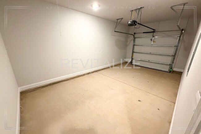 Building Photo - $100 OFF First 3 Months! New Construction 4 Bed 2 Bath Cottage in Spanish Fort