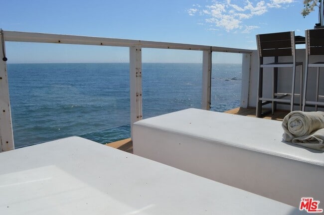 Building Photo - 20638 Pacific Coast Hwy