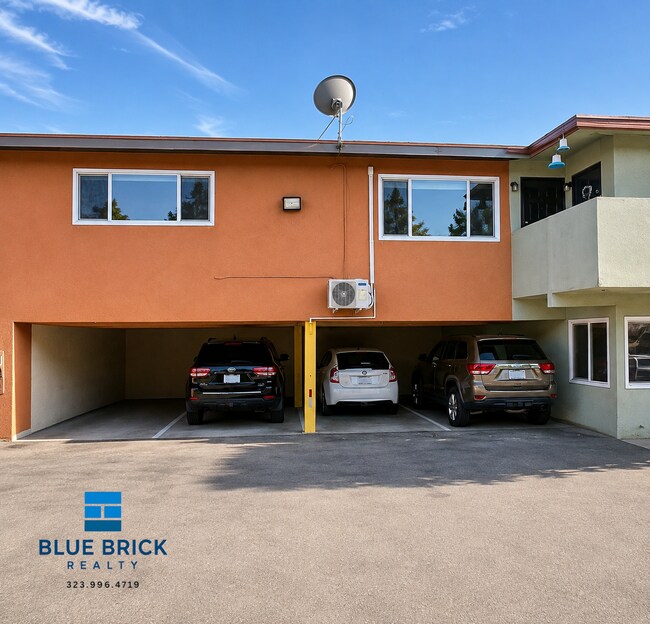 Building Photo - 628 S Burger Ave