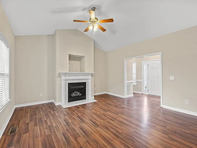Building Photo - Build Equity While Leasing - Lease to Own