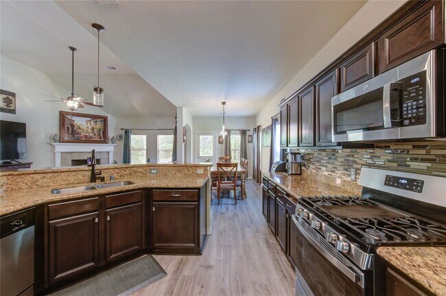 Building Photo - 10531 Sunflower Dr