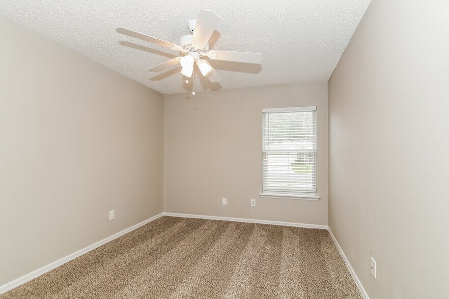 Building Photo - 295 Turtle Dove Dr