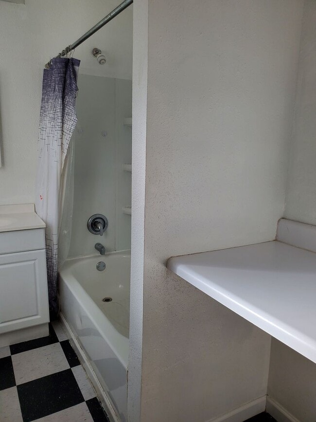 Building Photo - Oxford Heights Subdivision