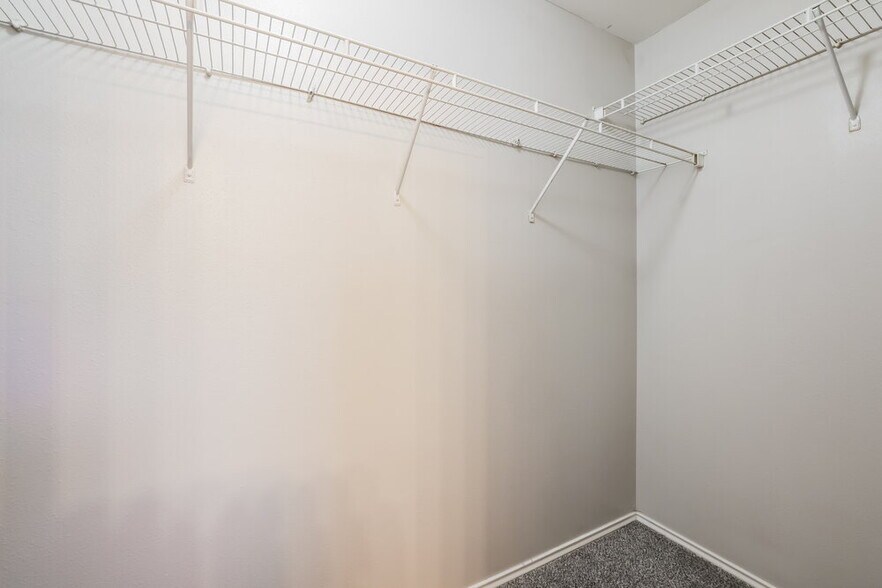 Building Photo - 9310 Abbotshall Ln