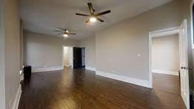 Building Photo - Grand Ave. Property