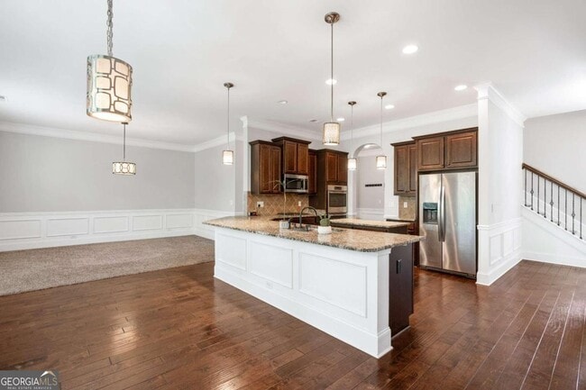 Building Photo - 2214 Golden Eagle Dr
