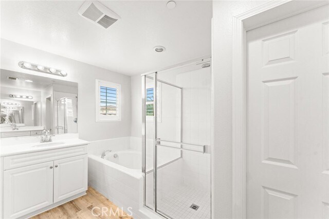 Building Photo - 64 Full Moon