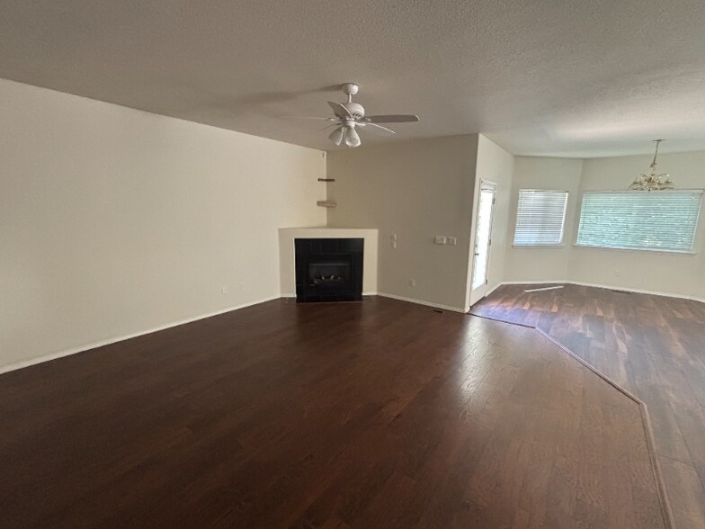 Building Photo - 5058 NW Crady Ln