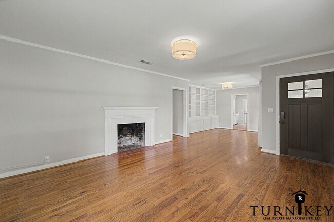 Building Photo - Vintage Charm Meets Modern Comfort Fully Updated 1942 Home in Fort Worth's Ridglea Area