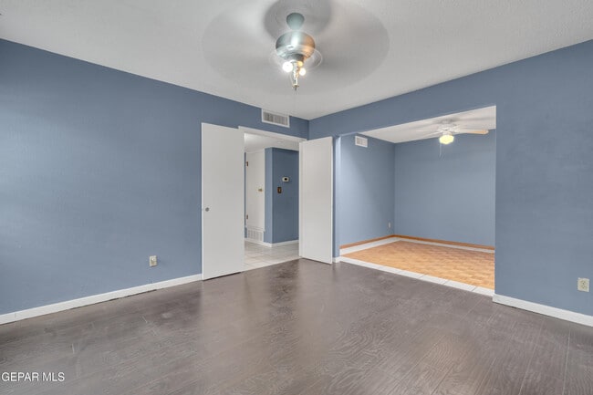 Building Photo - 6820 Villa Hermosa Dr
