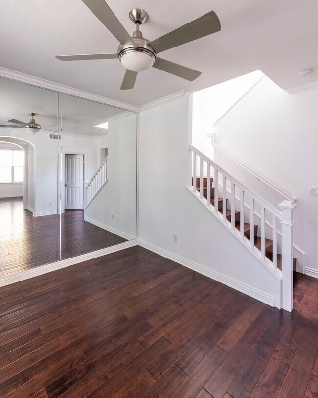 Building Photo - Irvine Condo Now Leasing