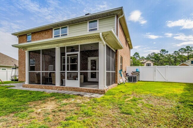 Building Photo - Bright and beautiful home in Windward Cove...