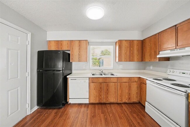 Building Photo - 3605 Temple St